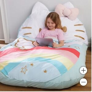 Oversized floor lounger & nap;  hello kitty